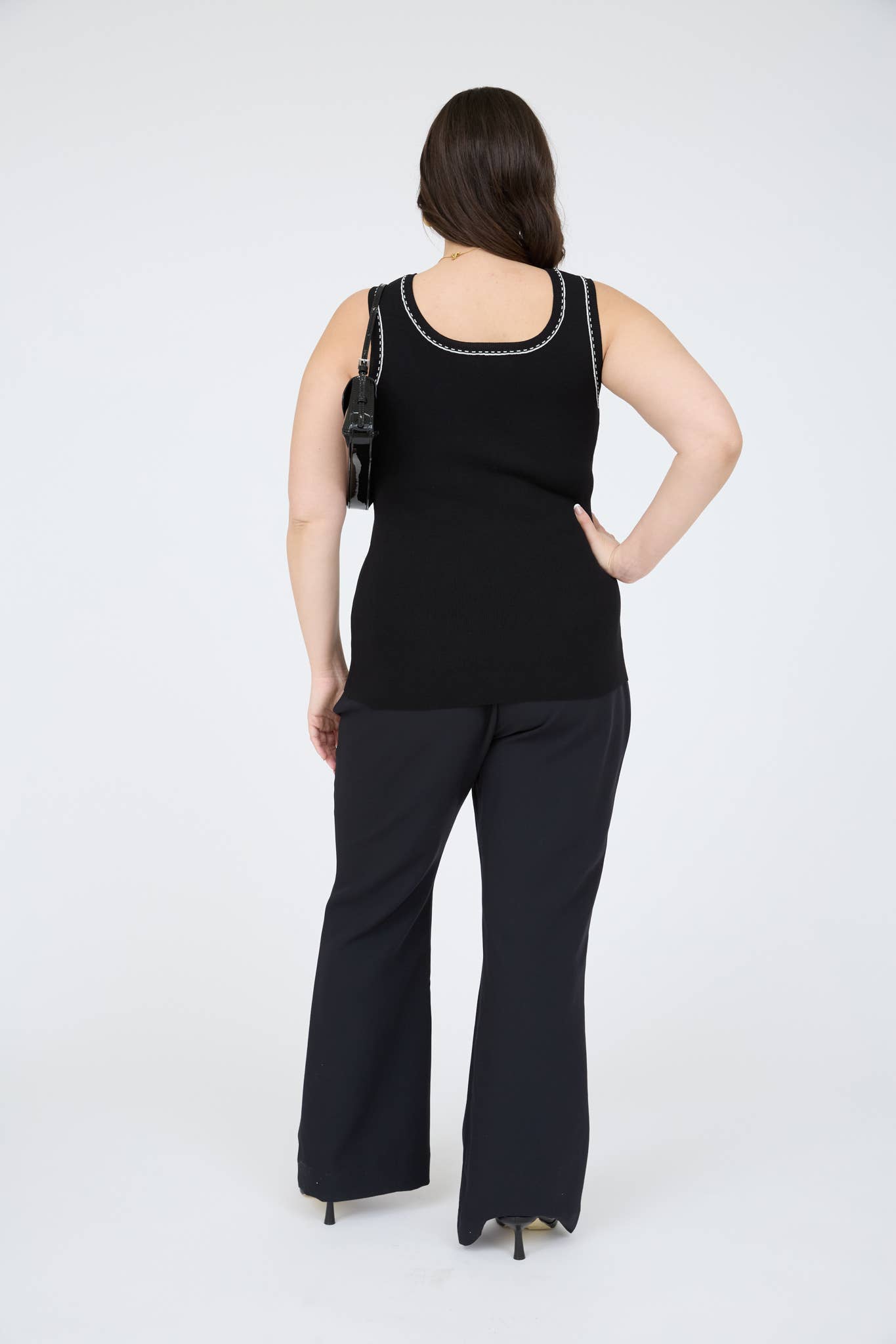 Plus Contrast Line Stitch Detail Sweater Knit Tank(two colors)