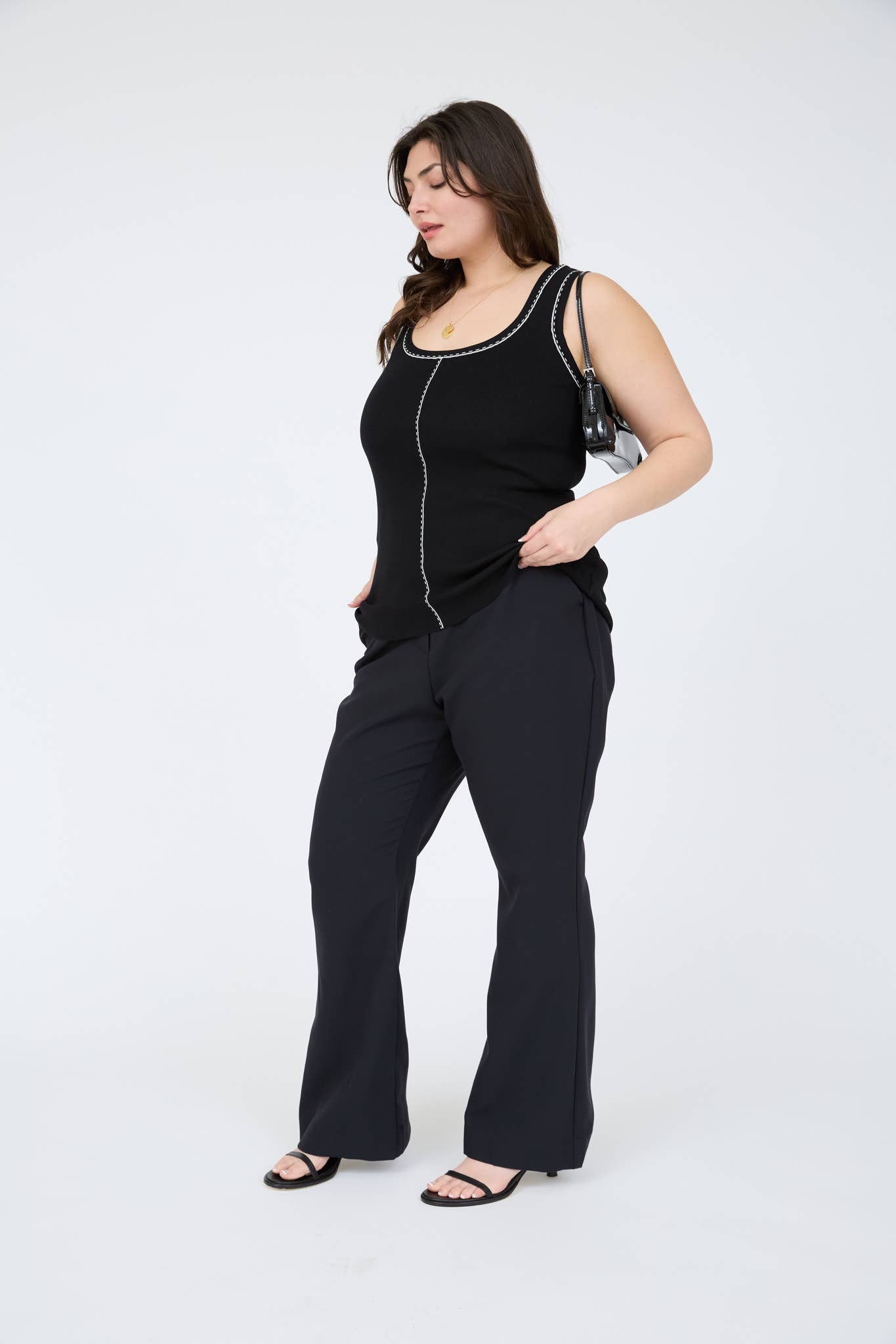 Plus Contrast Line Stitch Detail Sweater Knit Tank(two colors)