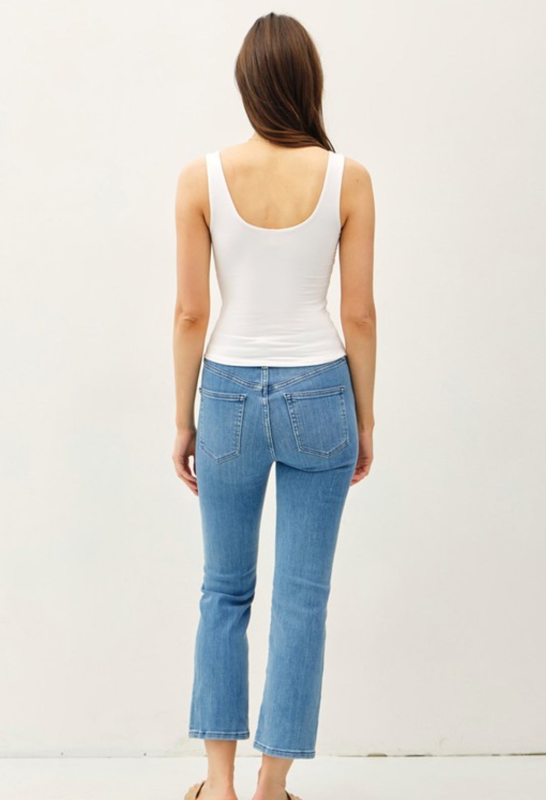 Off white Basic Scoop Neck Tank Top