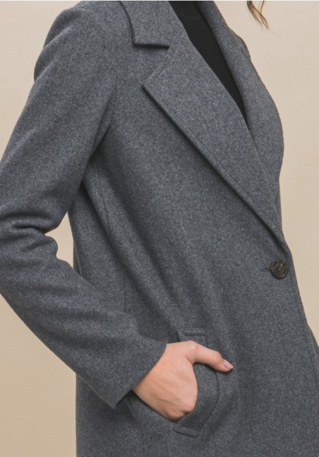 Manteau gris en polaire à simple boutonnage