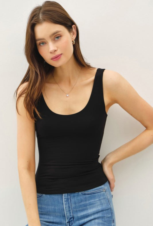 Black Basic Scoop Neck Tank Top